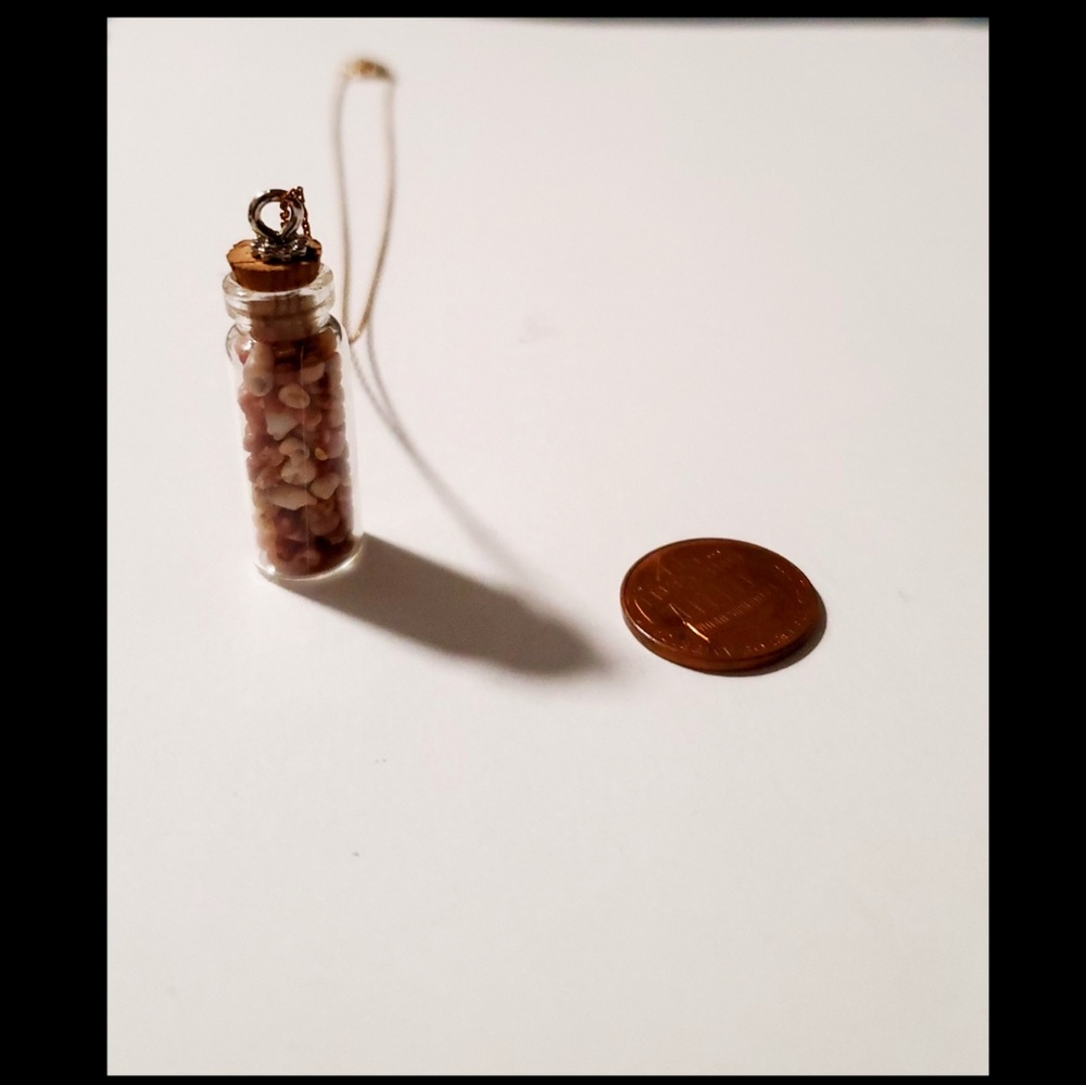 Kehelani Ni'ihau Shell Pendant